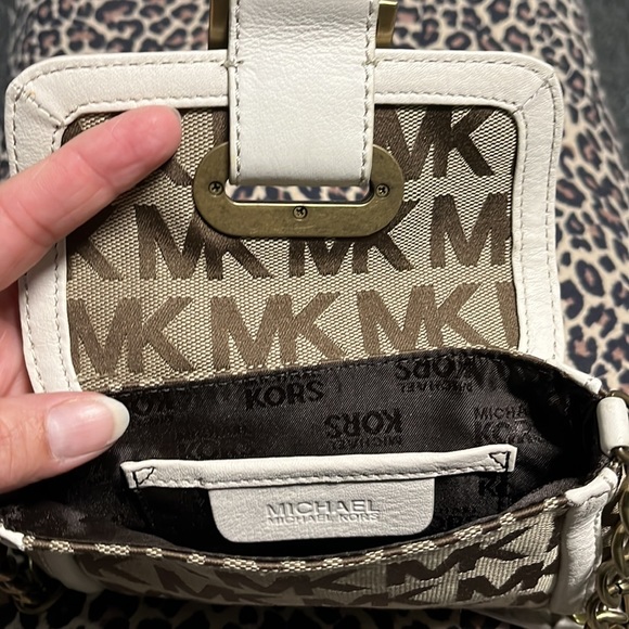 Michael Kors Woman’s Clutch - Picture 7 of 9